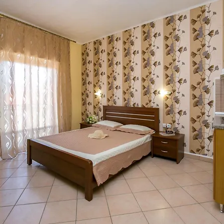 Markos Thassos Aparthotel Potos